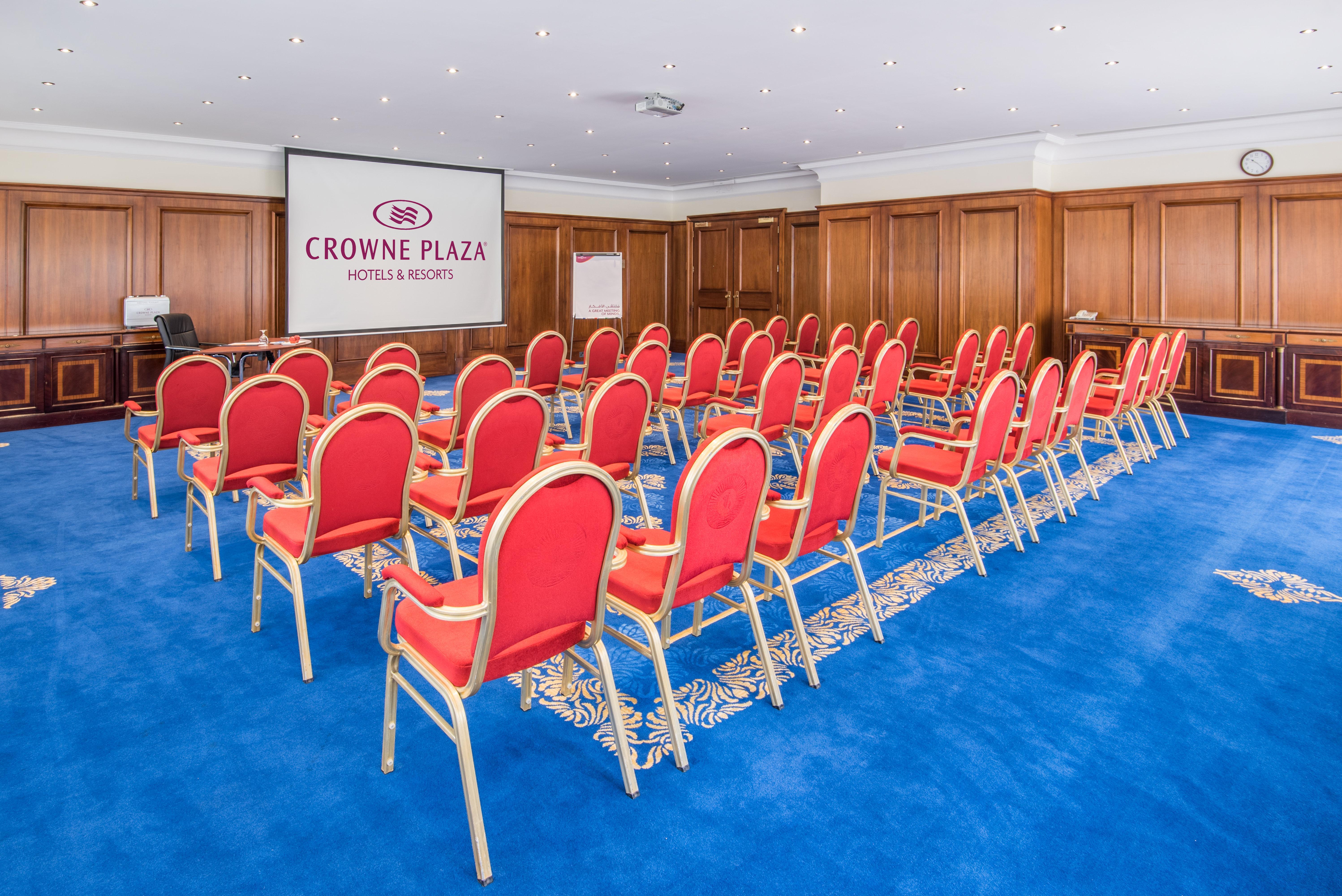 Crowne Plaza Bahrain By Ihg Hotel Manama Exterior photo Meeting room