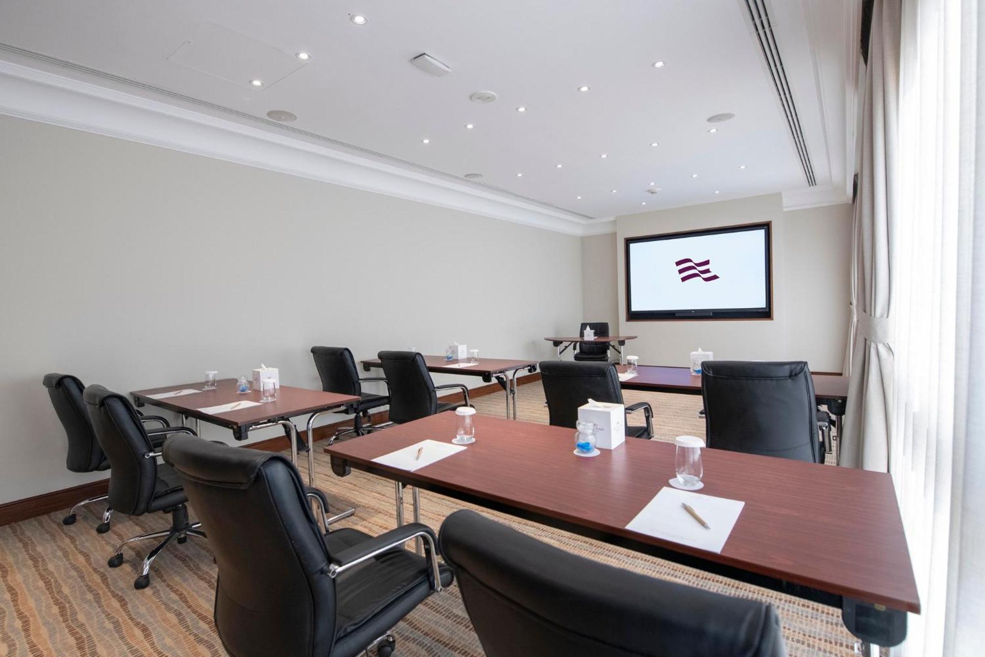 Crowne Plaza Bahrain By Ihg Hotel Manama Exterior photo