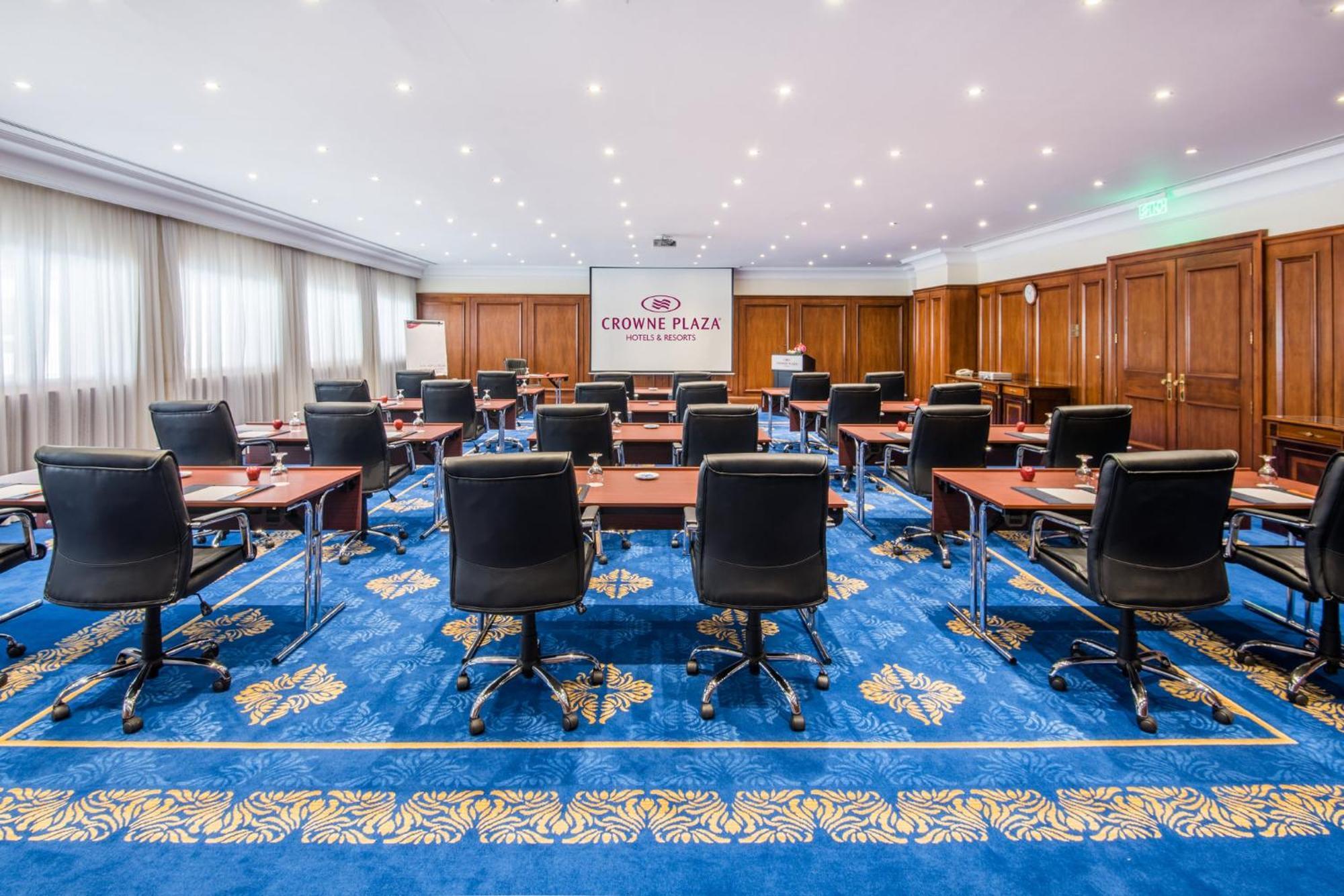 Crowne Plaza Bahrain By Ihg Hotel Manama Exterior photo